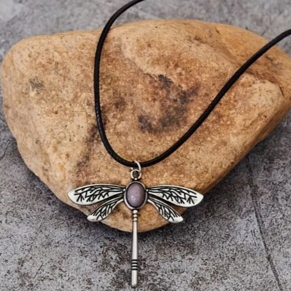 Silver Dragonfly Shape Inlaid Gemstone Fashion Pendant Necklace Boho - Picture 3 of 10